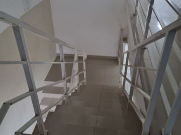 RUKO MAJESTIC POINT SERPONG 2 LANTAI SIAP PAKAI DISEWAKAN