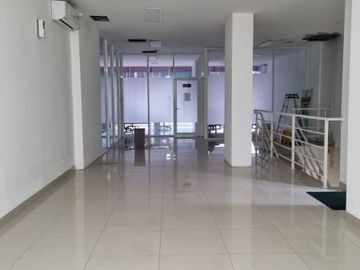 RUKO MAJESTIC POINT SERPONG 2 LANTAI SIAP PAKAI DISEWAKAN