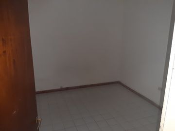 Venta departamento en planta baja centrico.
