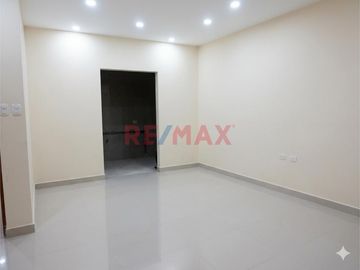 Bajó De Precio!!!Exclusiva Casa De 3 Pisos En Miraflores Country Club – Iv Etapa  Mz.Bq Lt 06 Ca.E. Usd. 180,000