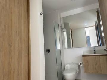 apartamento en arriendo en ojo de agua. Cod A400752