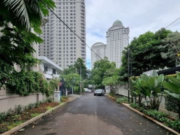 DIJUAL RUMAH ASRI ISTIMEWA at Jl PERMATA HIJAU, KEBAYORAN LAMA