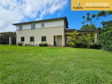 Se Vende Casa en Panamá Pacífico - Bienes Reposeídos