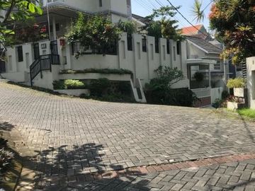 DIJUAL RUMAH KOS MURAH MALANG, 2 LANTAI, 10 MENIT KE KAMPUS BRAWIJAYA