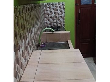 rumah 2 lantai dijual murah dan dekat Summarecon diTambun