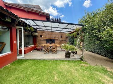 Casa en venta en Club de Golf los Encinos