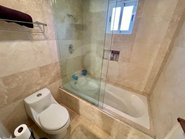 Casa en venta en Club de Golf los Encinos