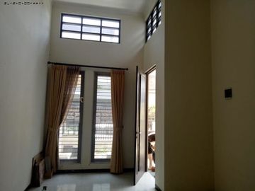 Rumah Rungkut Asri Carport 1 mbl