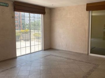 CASA EN VENTA EN HACIENDA DE LAS PALMAS 4 RECAMARA