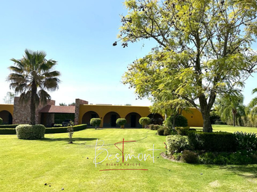 Exclusiva Residencia en Venta en Fracc. Campestre La Joya, Atlixco
