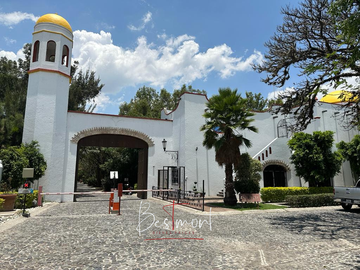Exclusiva Residencia en Venta en Fracc. Campestre La Joya, Atlixco