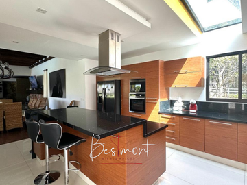 Exclusiva Residencia en Venta en Fracc. Campestre La Joya, Atlixco