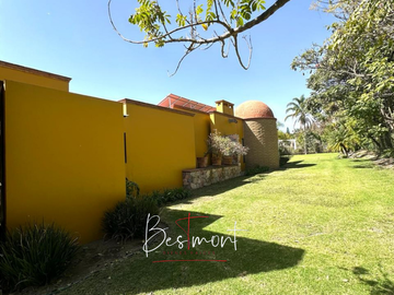Exclusiva Residencia en Venta en Fracc. Campestre La Joya, Atlixco
