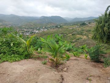 Puerto Lopez - Casa Vista: Se Vende Casa en Zona Rural y Cerca del Mar en Puerto Lopez