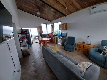 Puerto Lopez - Casa Vista: Se Vende Casa en Zona Rural y Cerca del Mar en Puerto Lopez