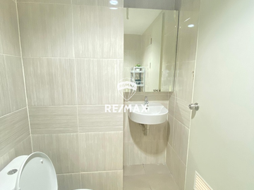 #0053 DIJUAL APT. VASANTA INNOPARK CIKARANG TIPE STUDIO LANTAI 53 DEKAT DENGAN AREA PERKANTORAN INDUSTRI