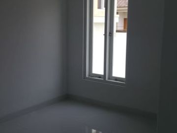 Rumah Nyaman @Cisaranten 1,3 M Nego Dekat ke Kawasan Arcamanik, ANTAPANI dan Perumahan Puri Dago