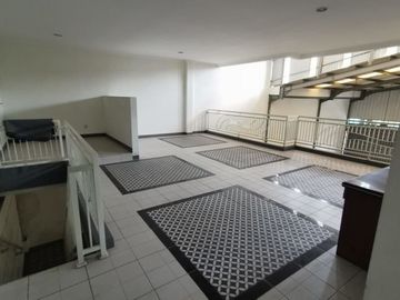 Ruko Disewakan 1,5 Lantai Lokasi di Jl. Barata Jaya, Gubeng Surabaya