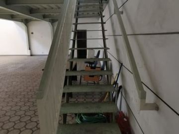 Ruko Disewakan 1,5 Lantai Lokasi di Jl. Barata Jaya, Gubeng Surabaya