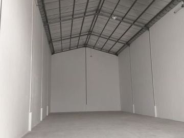 Dijual Gudang Komersial @Driyorejo Kencana Permai, Lokasi sangat strategis