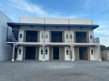 Dijual Gudang Komersial @Driyorejo Kencana Permai, Lokasi sangat strategis