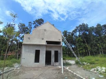 Rumah Model Eropa di Karta Kirana Residence Prambanan