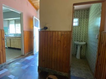 LATORRE PROP. VENDE CHALET 3 AMB CON PARQUE Y GARAGE - HERMOSO ENTORNO