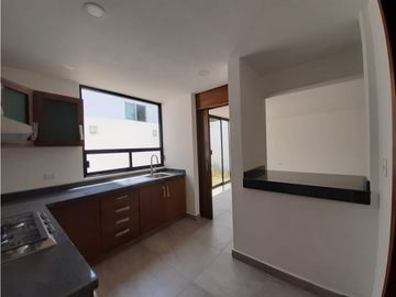 Casa En Venta Con Habitación Estudio Planta Baja Cerca UDLAP