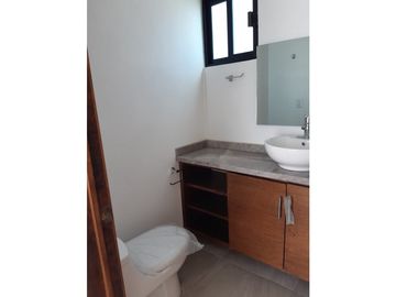 Casa En Venta Con Habitación Estudio Planta Baja Cerca UDLAP