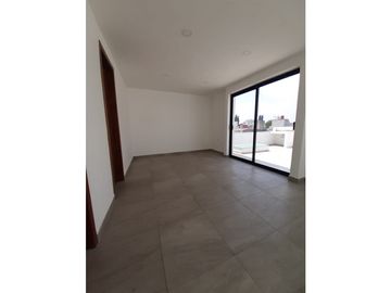 Casa En Venta Con Habitación Estudio Planta Baja Cerca UDLAP