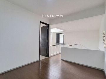 Disewakan Rumah Di Kebayoran Symphony Bintaro