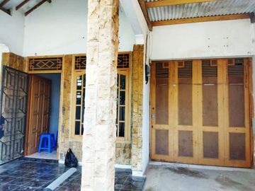 Di Jual Rumah Butuh Terjual Cepat Siap Huni 4 Kamar di Jatibarang, Indramayu