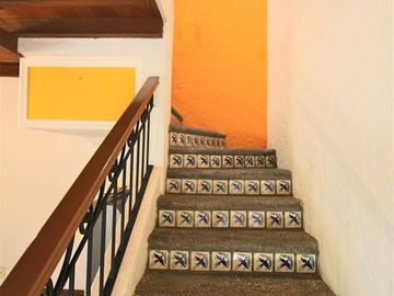 CASA CONDOMINIO EN VENTA NORTE DE CUERNAVACA,  ALBERCA Y TERRAZA CON VISTA PANORÁMICA ARBOLADA