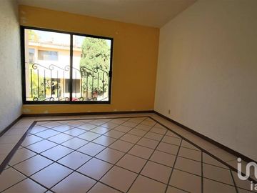 CASA CONDOMINIO EN VENTA NORTE DE CUERNAVACA,  ALBERCA Y TERRAZA CON VISTA PANORÁMICA ARBOLADA
