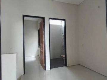 Rumah 2 lantai baru Gress selangkah ke Raya Merr