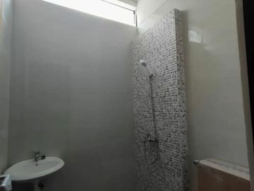 Rumah 2 lantai baru Gress selangkah ke Raya Merr