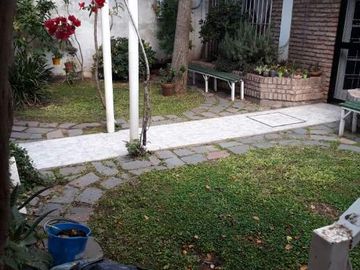 Casa con Departamento en venta en Florencio Varela Oeste