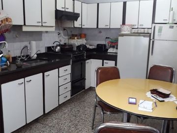 Casa con Departamento en venta en Florencio Varela Oeste