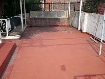 Casa con Departamento en venta en Florencio Varela Oeste