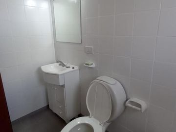 3 AMB REMODELADO A NUEVO , COCINA INDEPENDIENTE , BAÑO COMPLETO