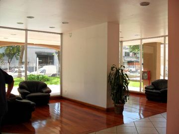 3 AMB REMODELADO A NUEVO , COCINA INDEPENDIENTE , BAÑO COMPLETO