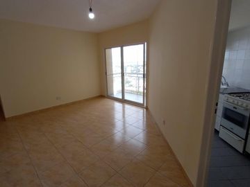 3 AMB REMODELADO A NUEVO , COCINA INDEPENDIENTE , BAÑO COMPLETO