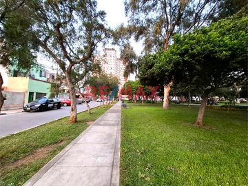 🏙️ ¡EN VENTA HERMOSO DEPARTAMENTO EN LIMA CERCADO! 🏡✨
❤️¡𝗘𝗹 𝗲𝘀𝗽𝗮𝗰𝗶𝗼 𝗶𝗱𝗲𝗮𝗹 𝗽𝗮𝗿𝗮 𝗲𝗺𝗽𝗲𝘇𝗮𝗿 𝘁𝘂 𝗵𝗶𝘀𝘁𝗼𝗿𝗶𝗮! 
Si buscas un lugar acogedor, funcional y bien u