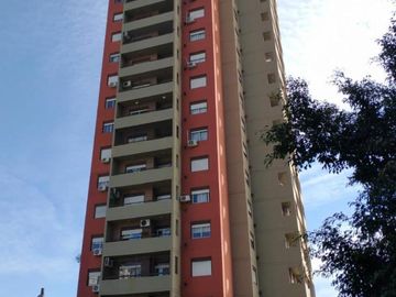 VENTA DEPTO 3 AMB CON COCHERA Y BAULERA TORRE DEL OMBU TEMPERLEY