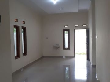 Hunian Cantik Siap Huni di Utara Jl. Besi Jangkang, 2 Unit