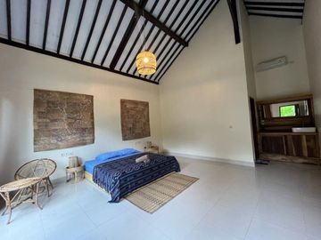 SPACIOUS VILLA/BUNGALOW IN KUTA MANDALIKA LOMBOK