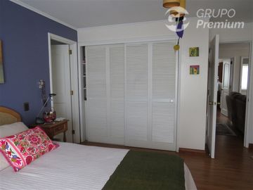 SE VENDE AMPLIA PROPIEDAD SECTOR BARRIO INGLES, 5D, 4B .