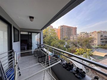 Departamento en venta de 5 dorm. en Las Condes
