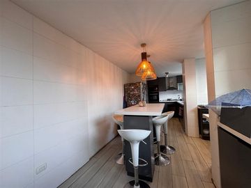 Departamento en venta de 5 dorm. en Las Condes
