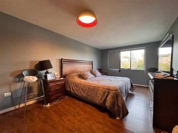 Departamento en venta de 5 dorm. en Las Condes